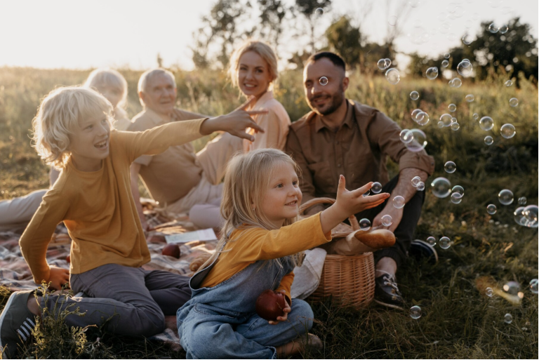 budget family getaways featured image